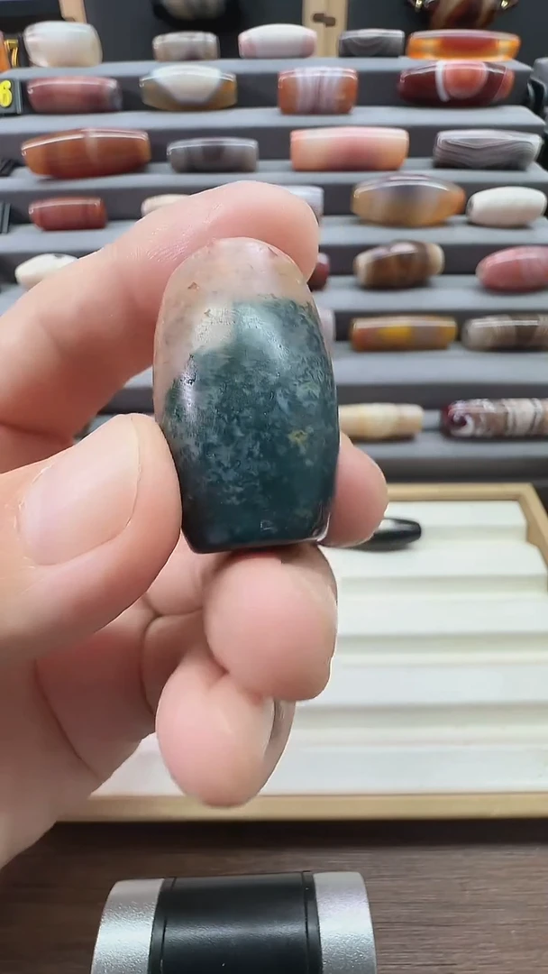 未镶嵌颈饰玛瑙/玉髓玛瑙37*22