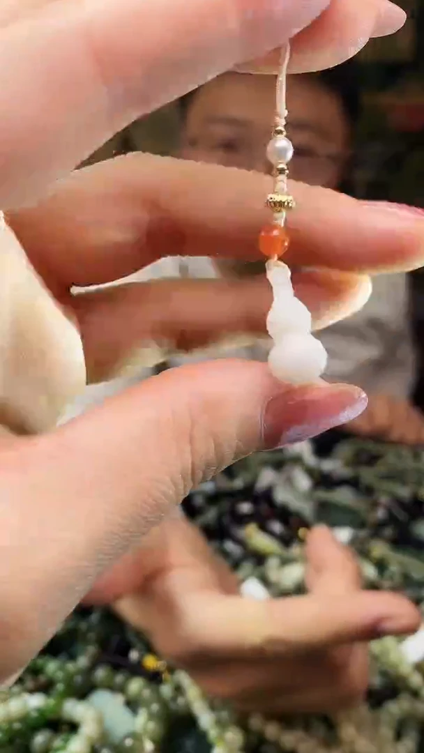 颈饰未镶嵌和田玉多样性发货，拍一发一