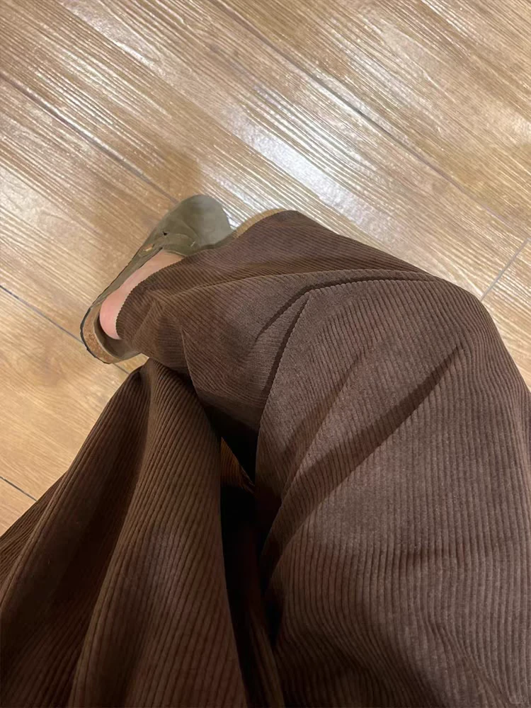 2025新款今年流行爆款复古韩系弯刀裤气球压褶慵懒风灯芯绒休闲裤