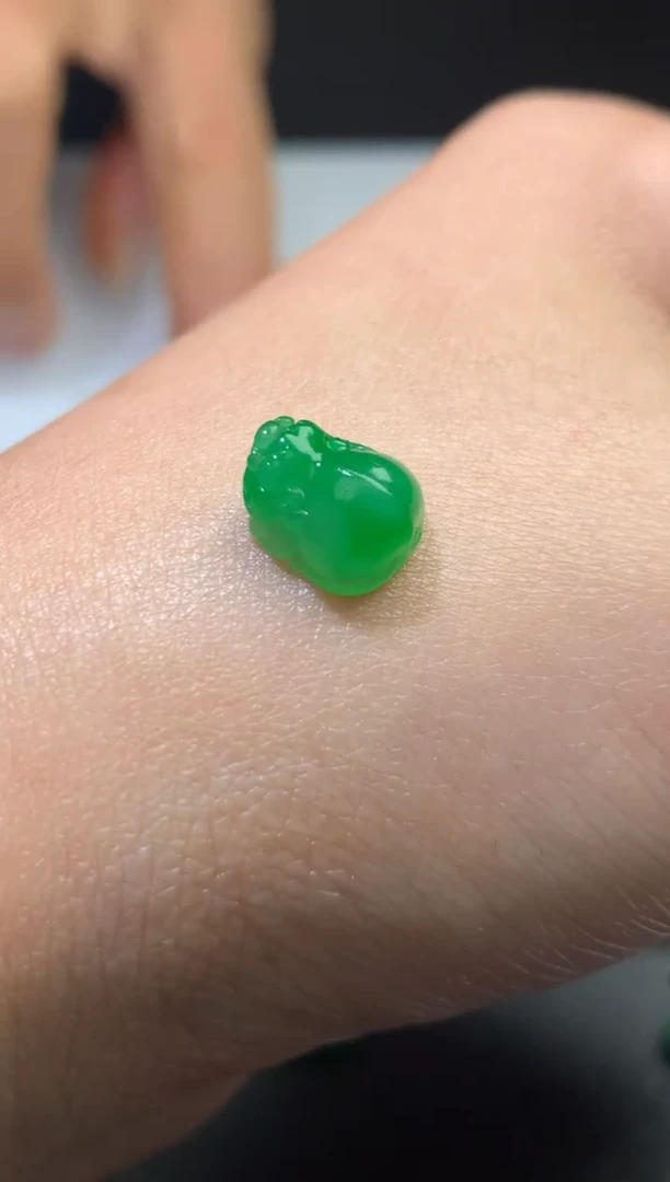 未镶嵌定制翡翠毛货 10-8.1-5.3