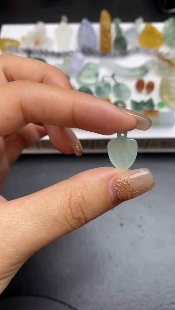 【闪购商品】定制翡翠未镶嵌翡翠毛货~