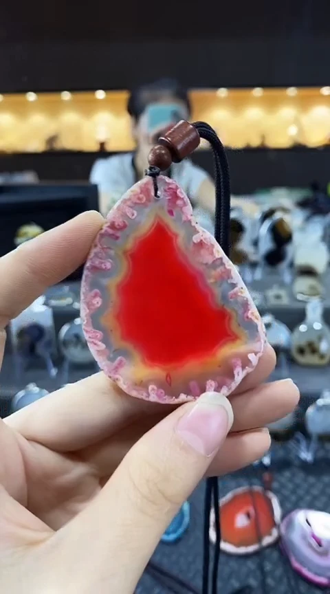 未镶嵌颈饰玛瑙/玉髓?****草玛瑙