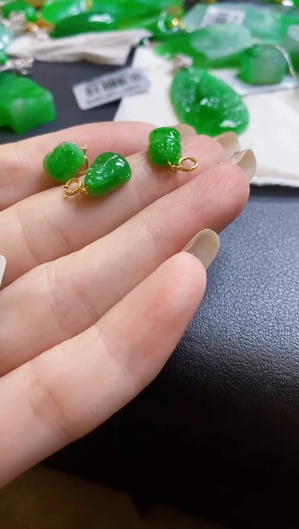 【闪购商品】翡翠颈饰18K金镶嵌多样性发货发1