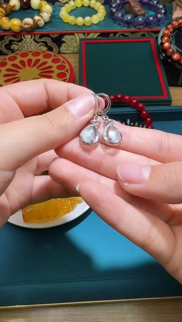 未镶嵌葡萄石耳环多样性发一件134