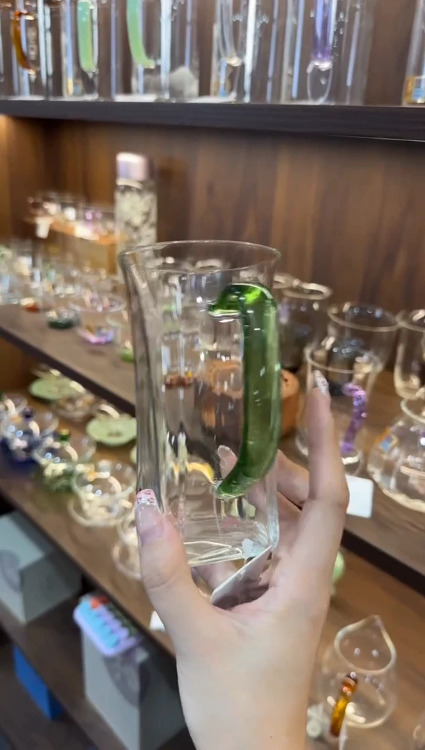 和泰杯湖绿色。。。