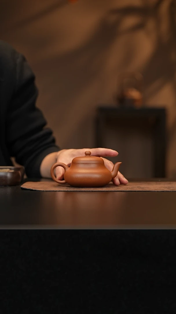 【闪购商品】紫砂茶壶允禾斋wwsr 宝山红泥 君德