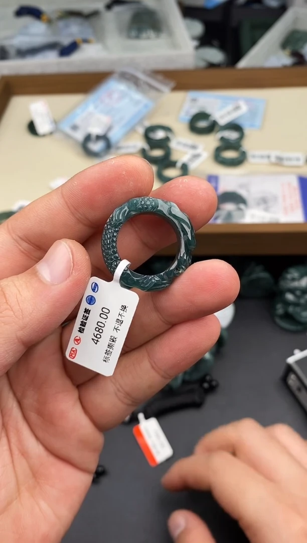 【闪购商品】翡翠颈饰未镶嵌  天然翡翠，一物一图17