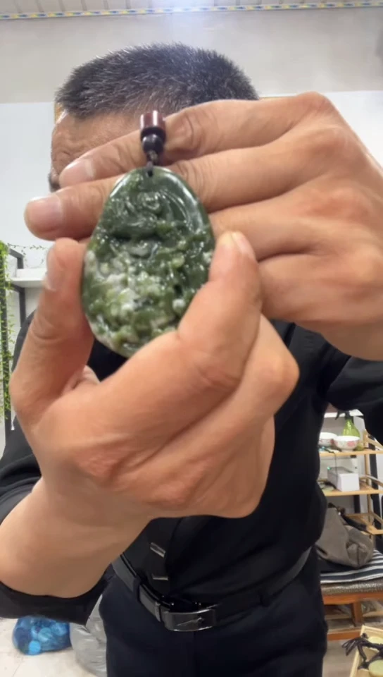 未镶嵌岫玉挂件