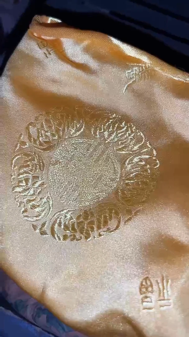 摆件一个  【绍文】