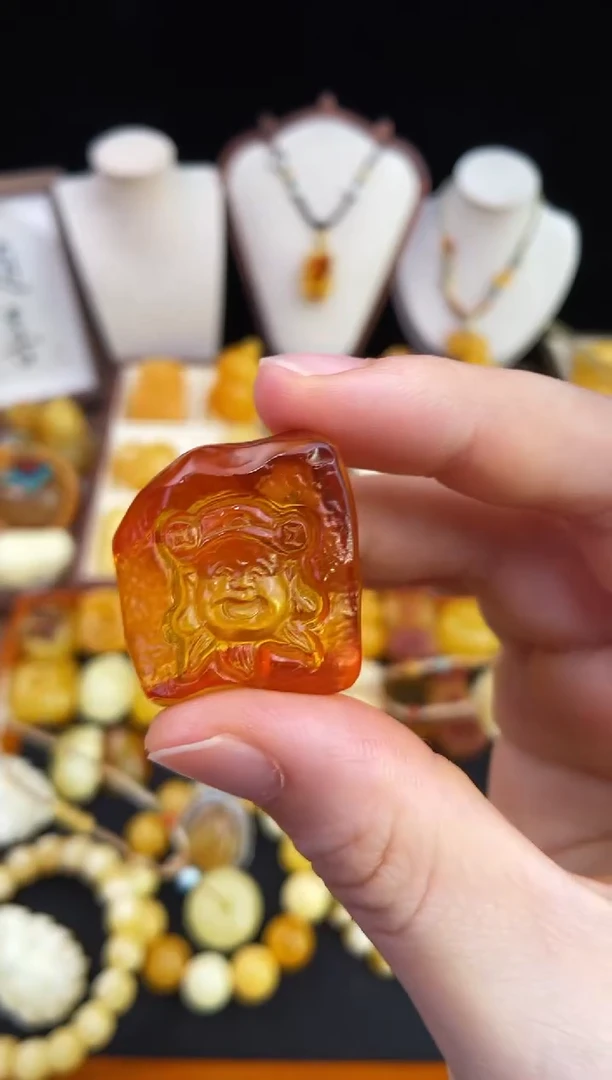 琥珀未镶嵌珠宝奇石柒月