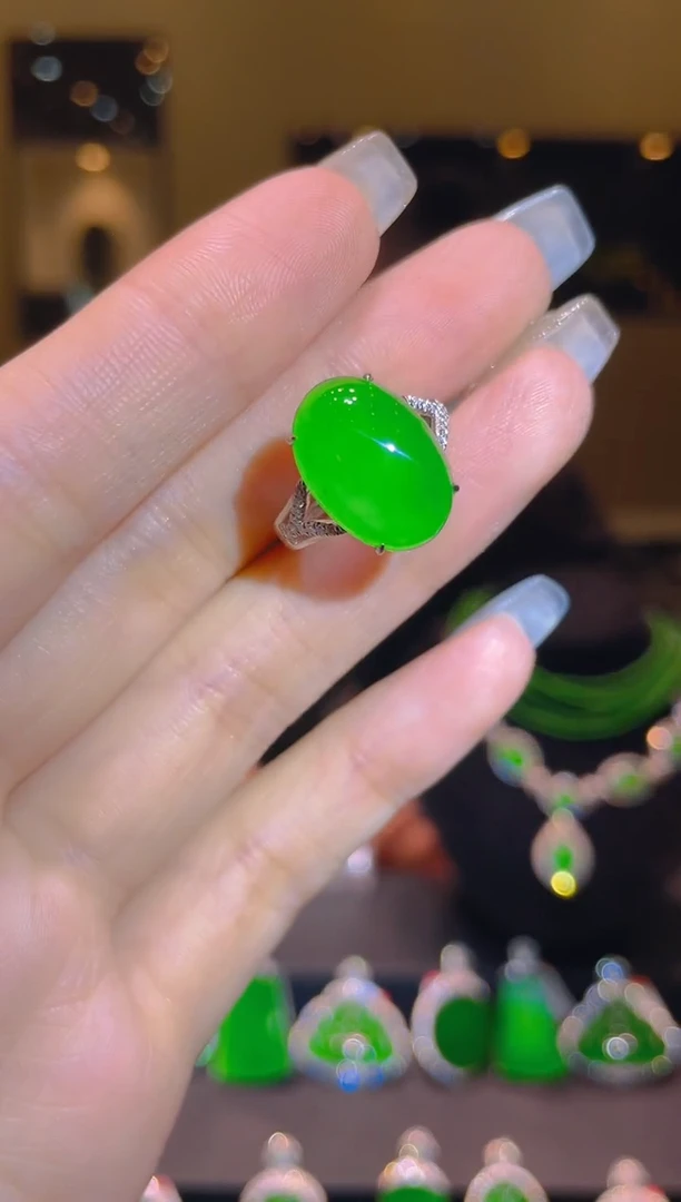 翡翠18K金镶嵌吊坠(不含链)A27