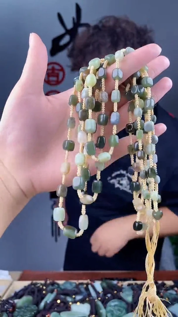 和田玉未镶嵌颈饰拍一发一，多样性发货