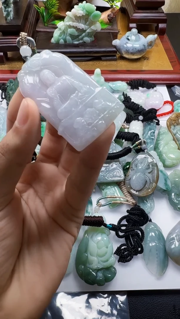 吊坠(不含链)未镶嵌翡翠1