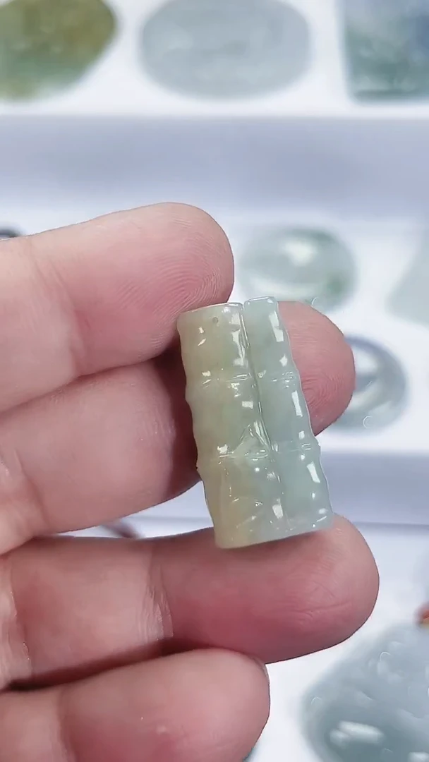 颈饰未镶嵌翡翠天然缅甸A货翡翠