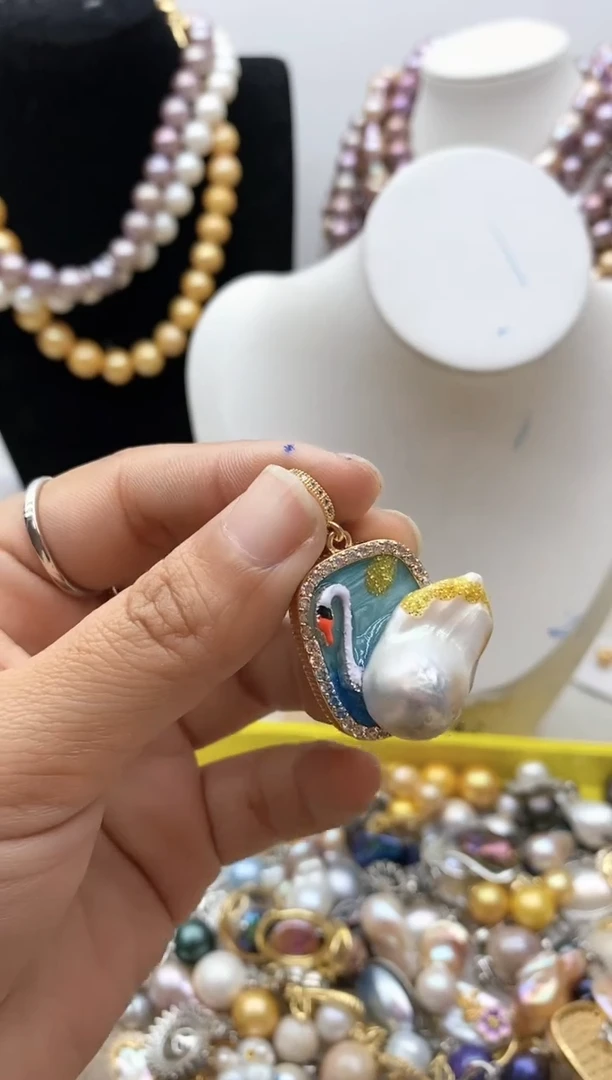 【闪购商品】淡水珍珠颈饰钛钢112