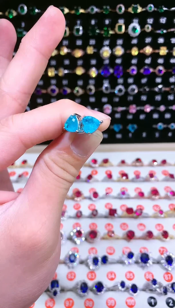 【闪购商品】蓝宝石耳饰银S925镶嵌111111