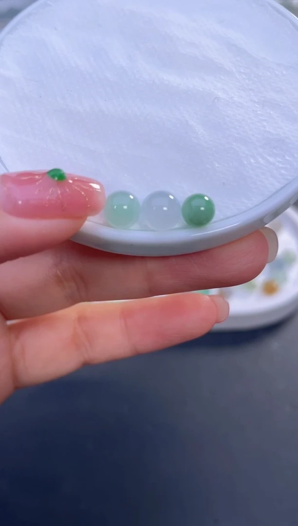 颈饰未镶嵌翡翠土*啊A124