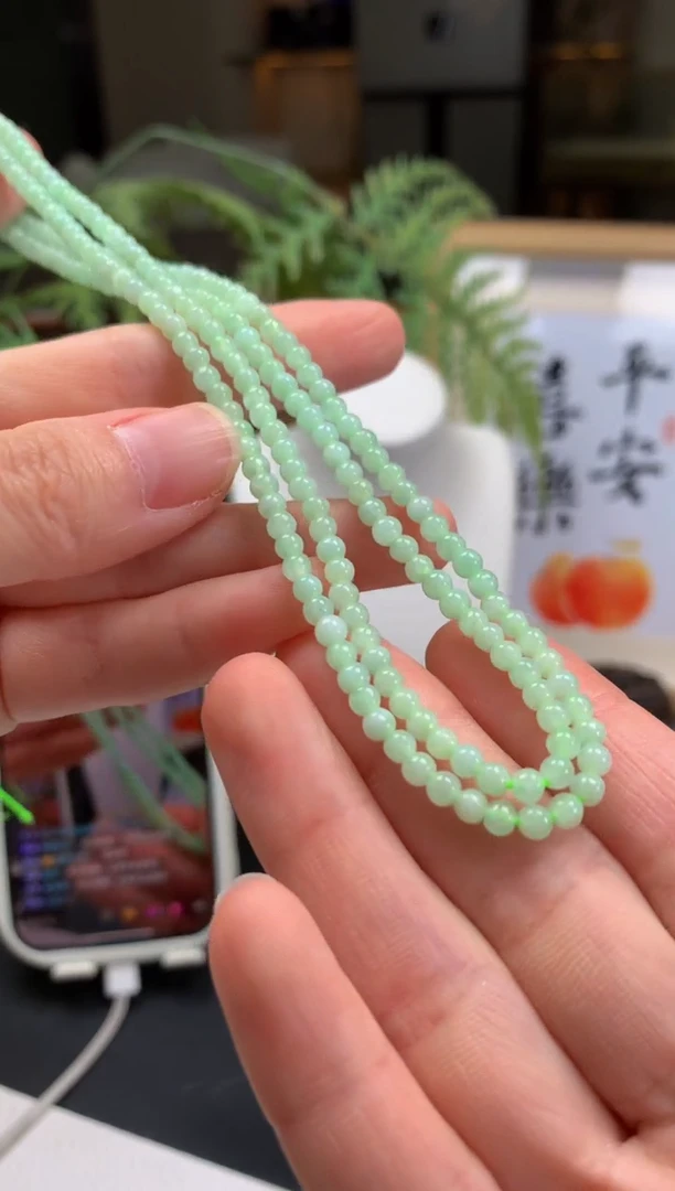 翡翠未镶嵌颈饰人***客---22509