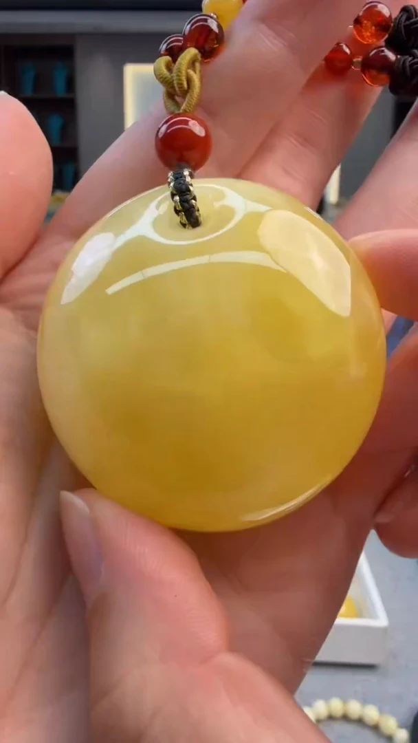 琥珀颈饰未镶嵌314秒拍号 假一罚三