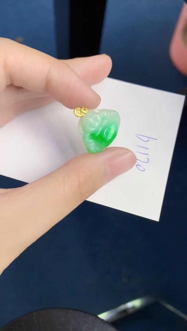 翡翠未镶嵌颈饰天然翡翠緬甸A貨