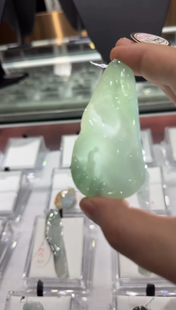未镶嵌挂件翡翠A货翡翠孤品国雕谢林工