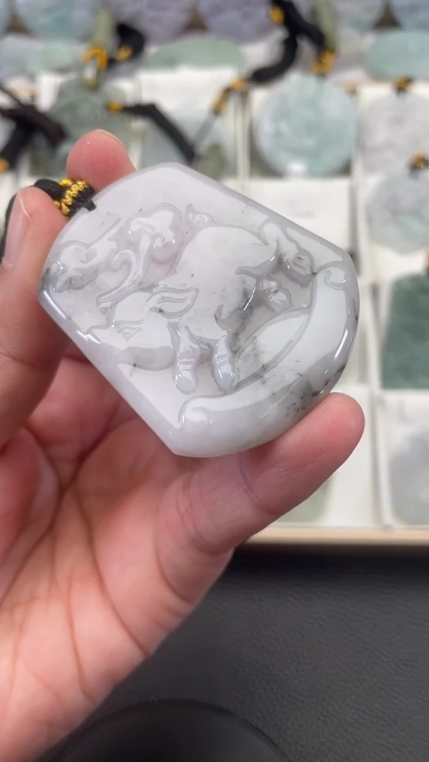 颈饰未镶嵌翡翠天然缅甸翡翠A货144