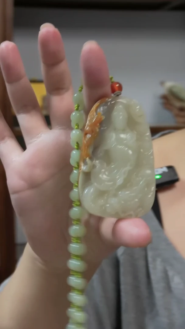 颈饰未镶嵌和田玉观音