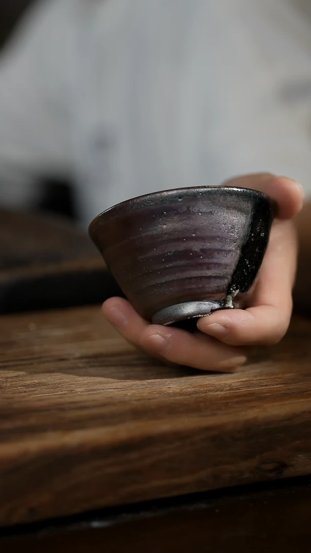 无相举**铁浪鬼柴烧-微瑕底缺有鼓包主人杯