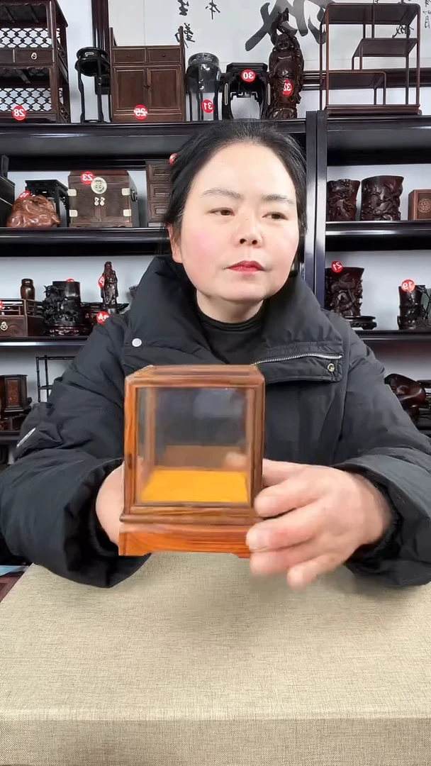 【闪购商品】木3002老李红木工艺品