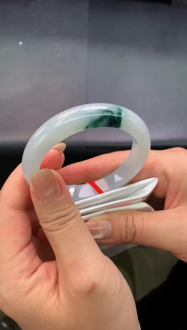 翡翠手镯未镶嵌k21-圈口