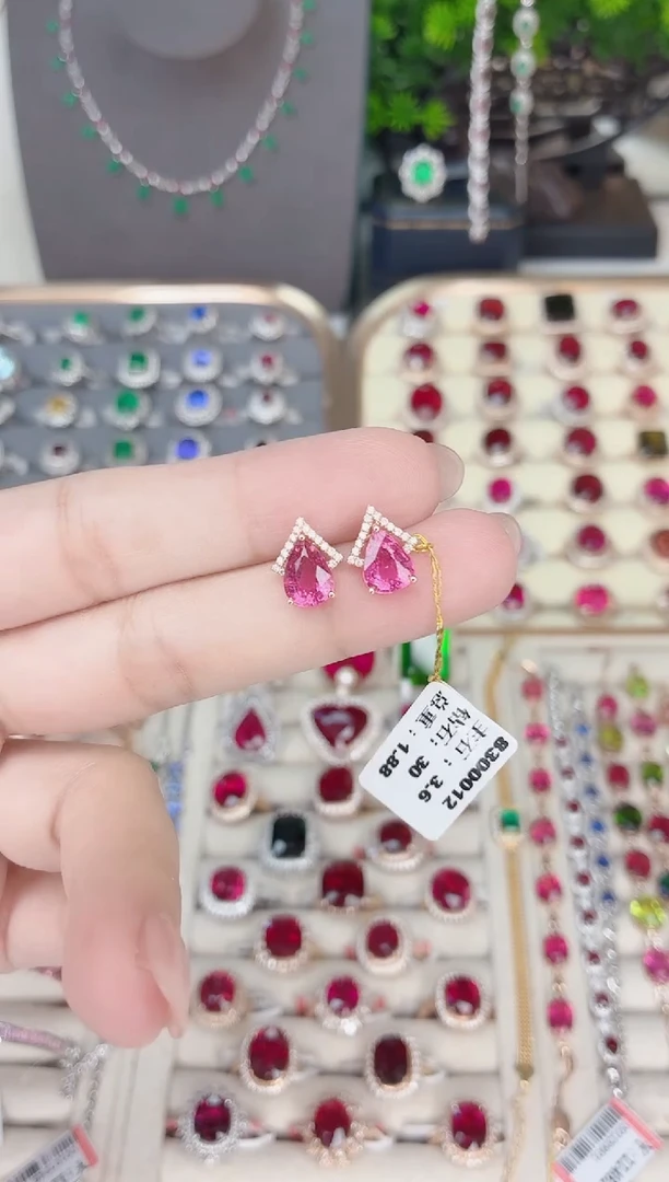 18K金镶嵌碧玺耳饰碧玺赵*.