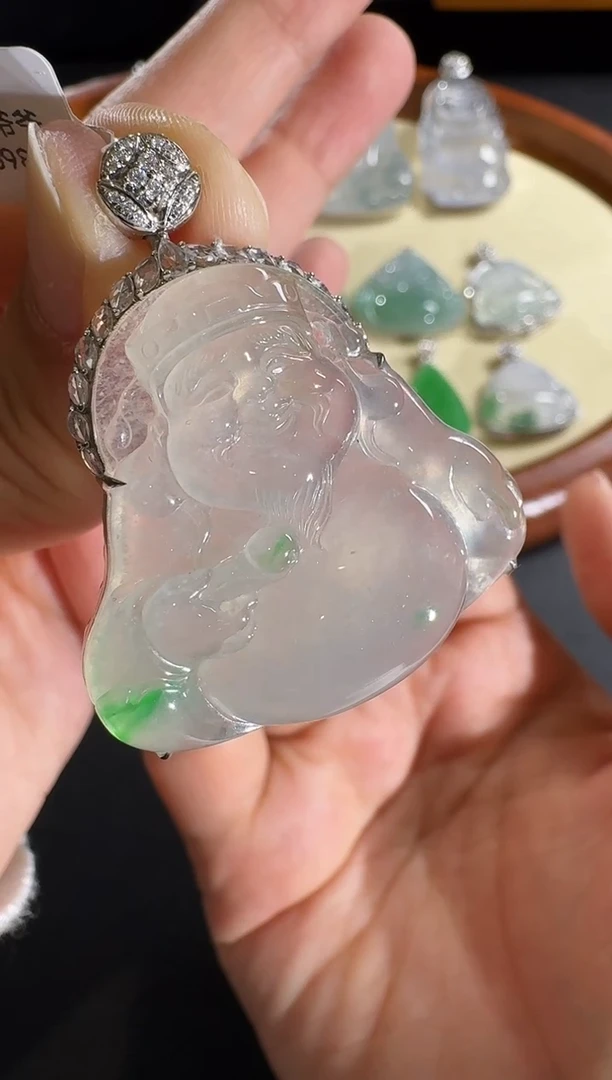 【闪购商品】翡翠吊坠(不含链)18K金镶嵌【源头工厂】钻石镶嵌