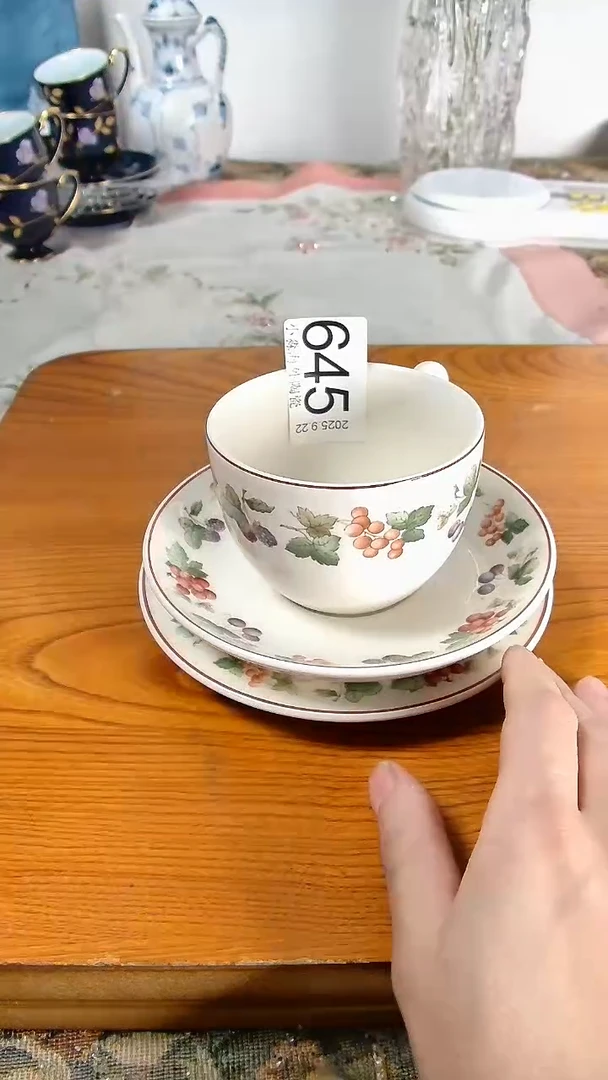 瓷片贝***了小淼海外陶瓷工艺品