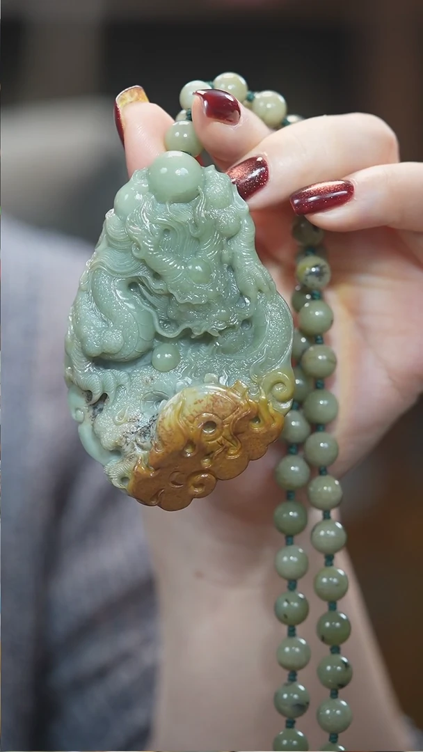 颈饰未镶嵌和田玉龙