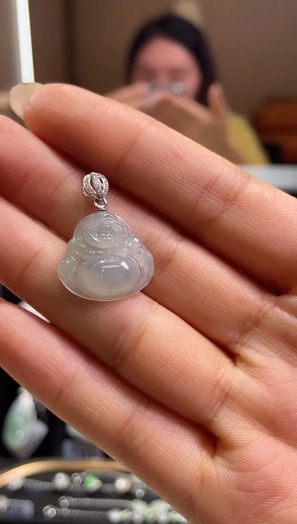 18K金镶嵌定制翡翠1佛公