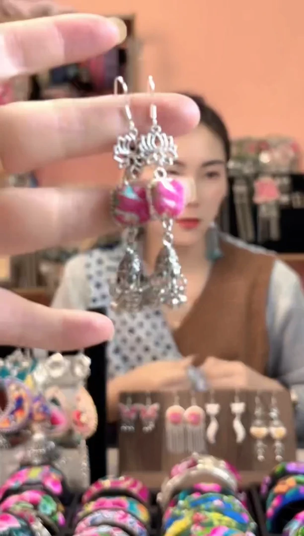 织绣艺枝独绣手工饰品393