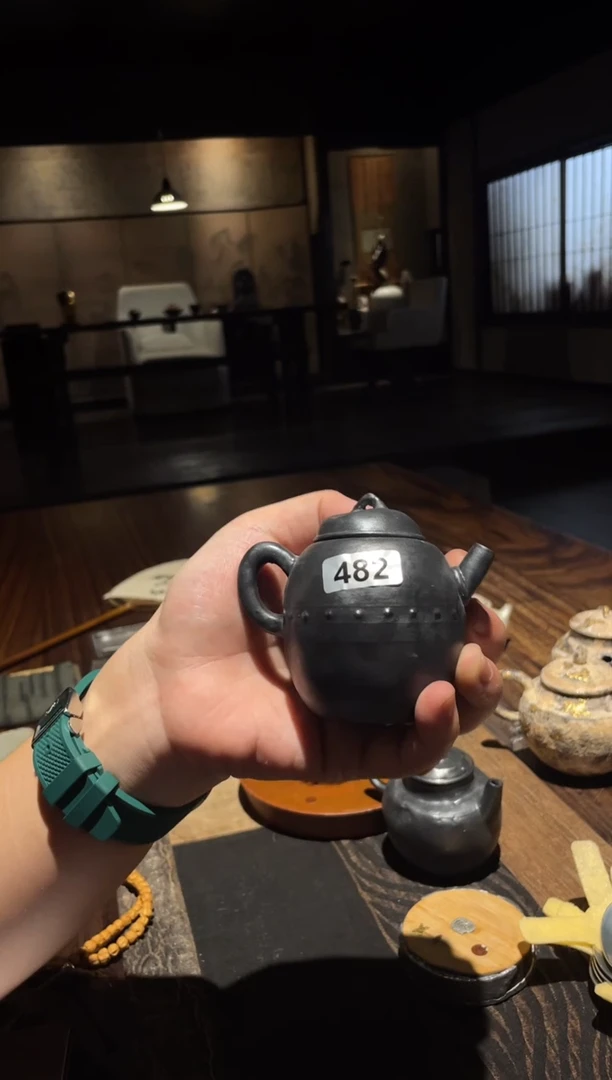 黑壶482........