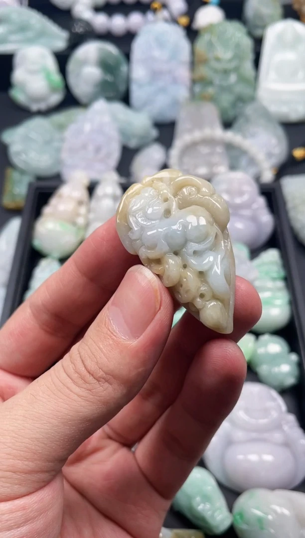 翡翠未镶嵌颈饰天然翡翠a货