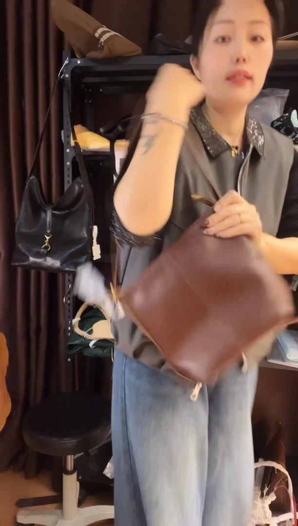 牛皮（革）高端订制时尚百搭女士手提斜跨包