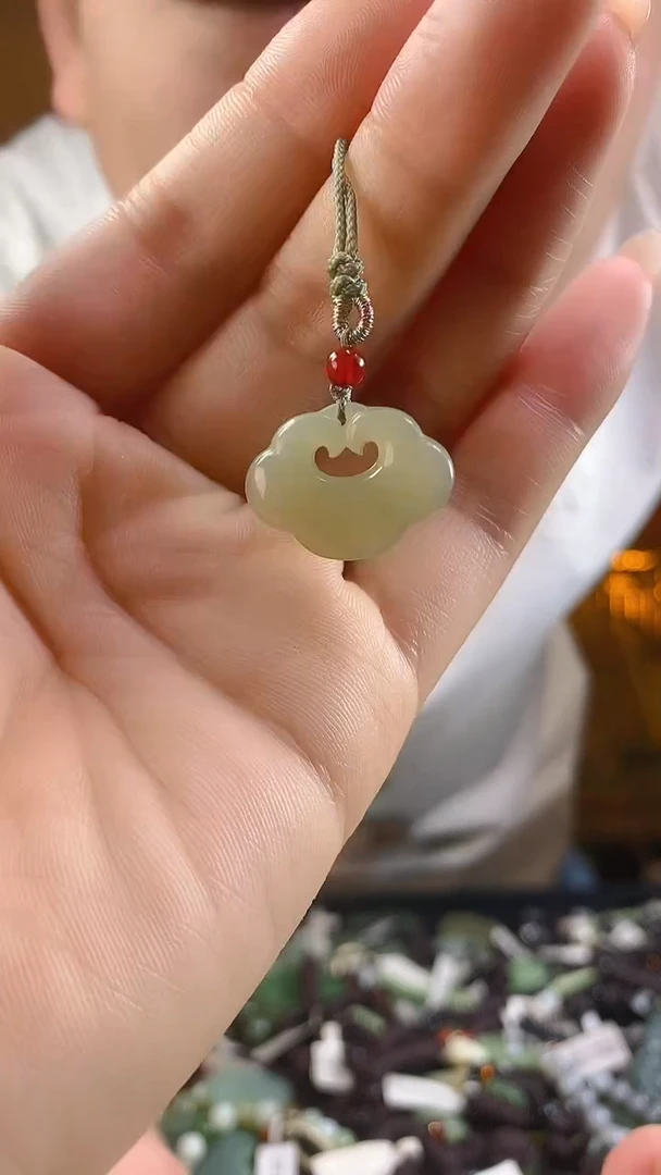 和田玉未镶嵌颈饰多样性发货，拍一发一