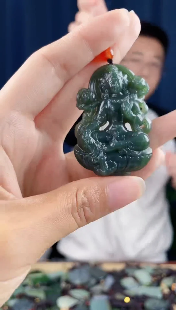 未镶嵌和田玉挂件拍一发一，多样性发货