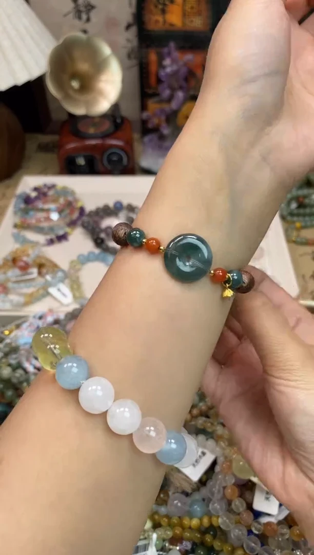 未镶嵌翡翠手饰237