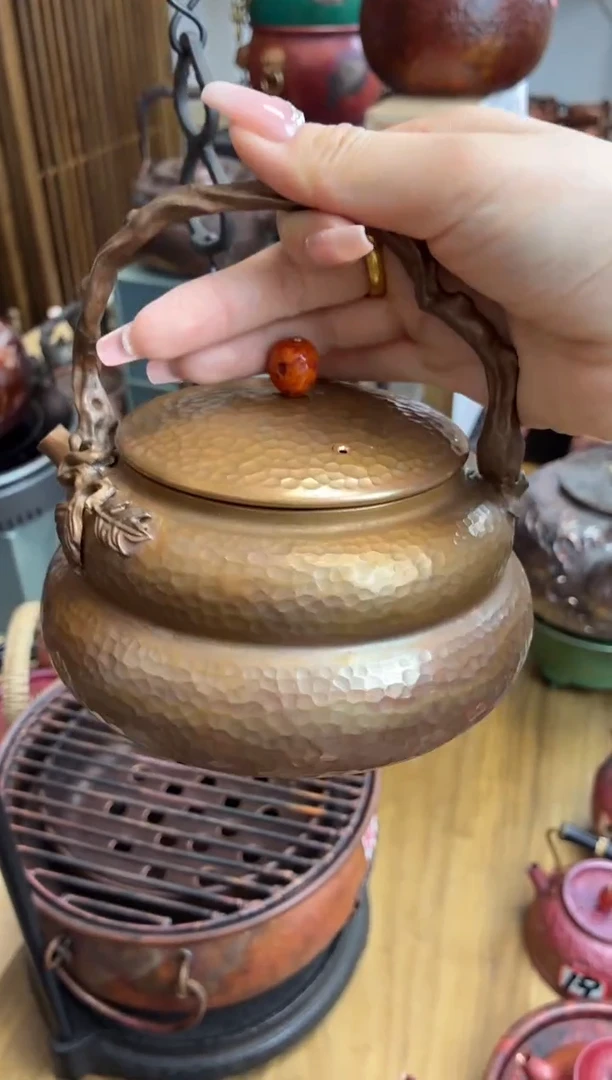 虞****）包浆色提梁葫芦壶