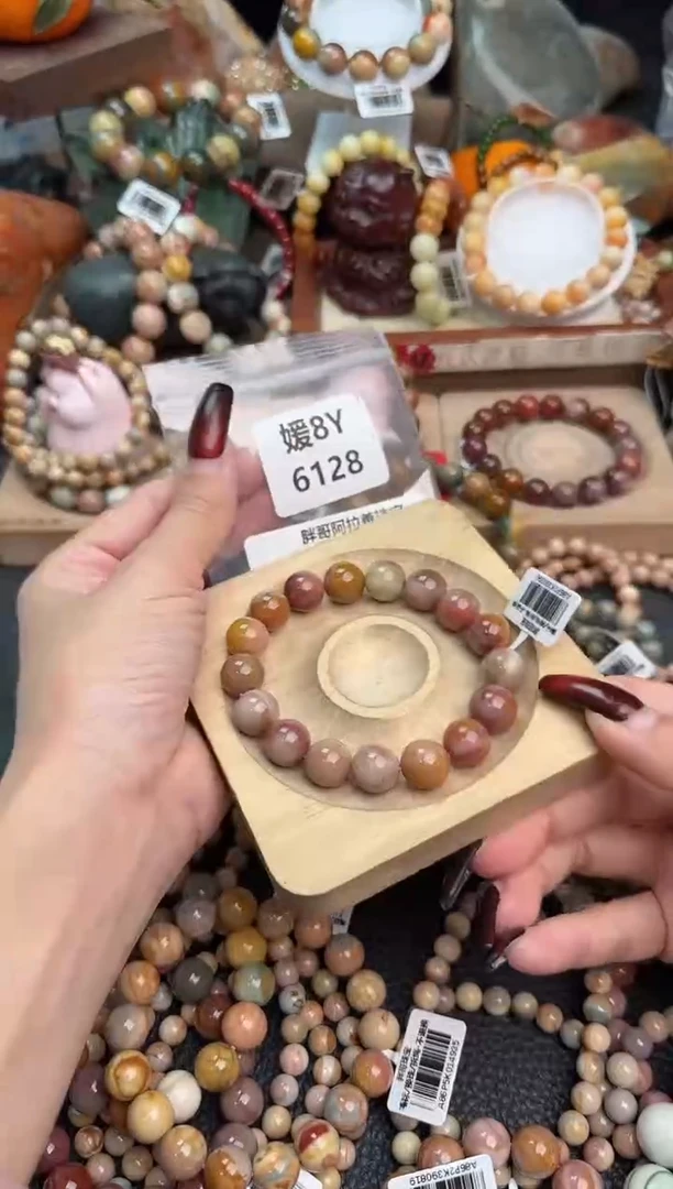 【闪购商品】石英质玉手链未镶嵌8Y6128