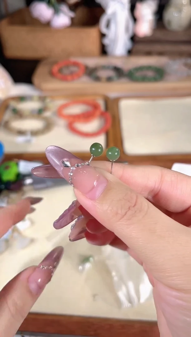 银S925镶嵌和田玉耳钉多样性发其一孤品默认微瑕