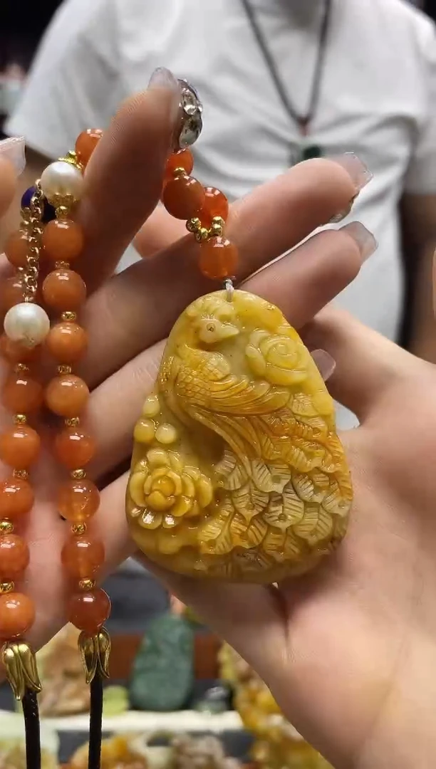 未镶嵌岫玉吊坠·