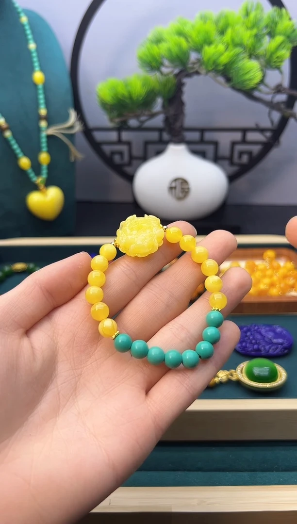 【闪购商品】蜜蜡耳饰14K金镶嵌S110