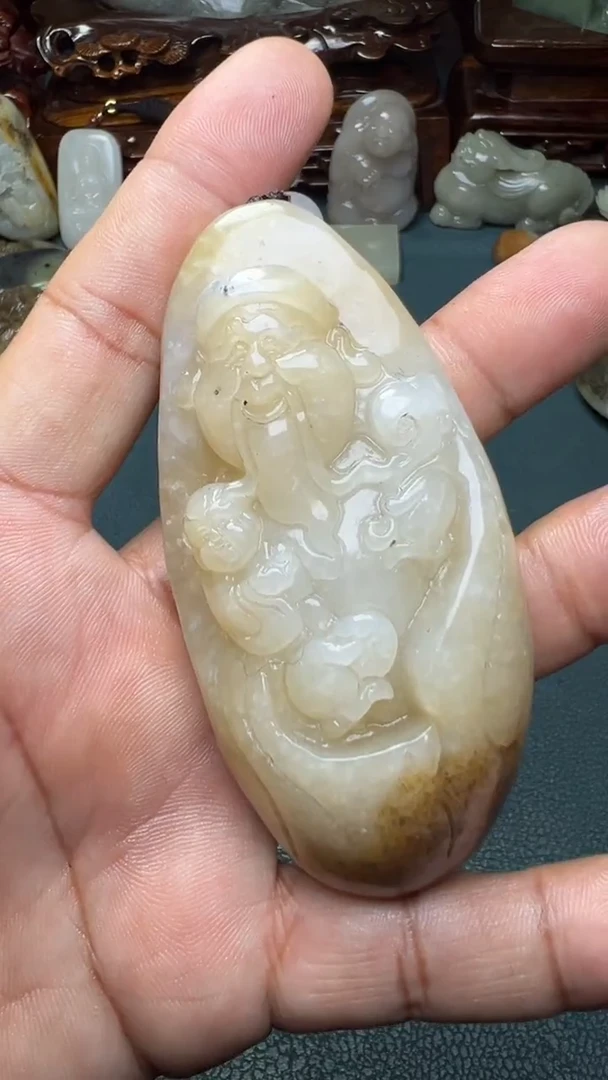 未镶嵌和田玉把件-