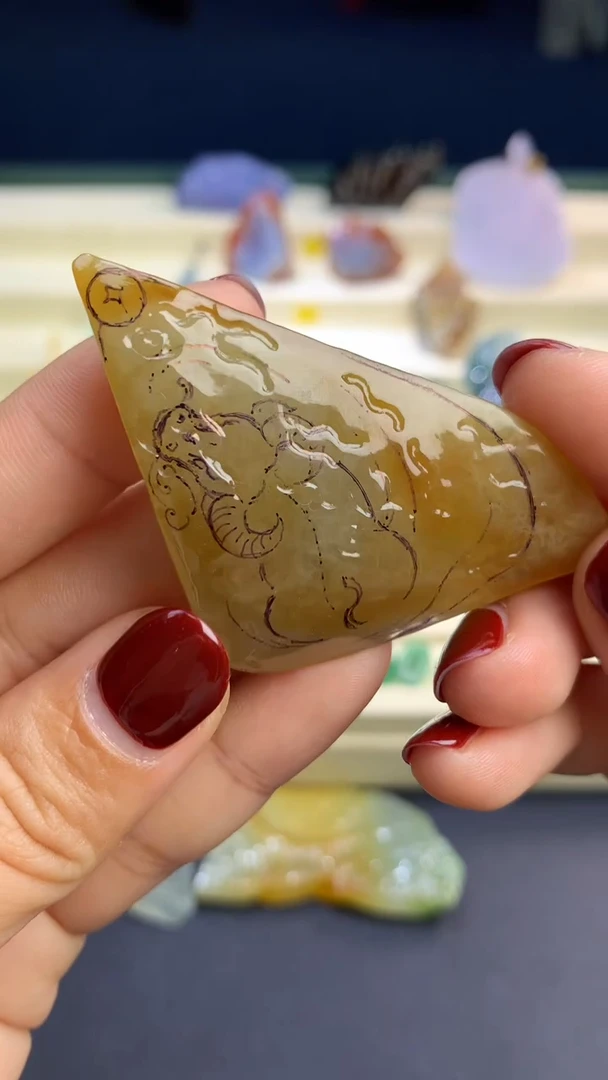 【闪购商品】定制翡翠未镶嵌         牛牛