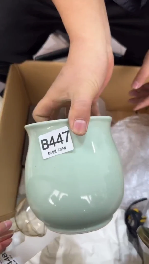 同*447         茶叶罐